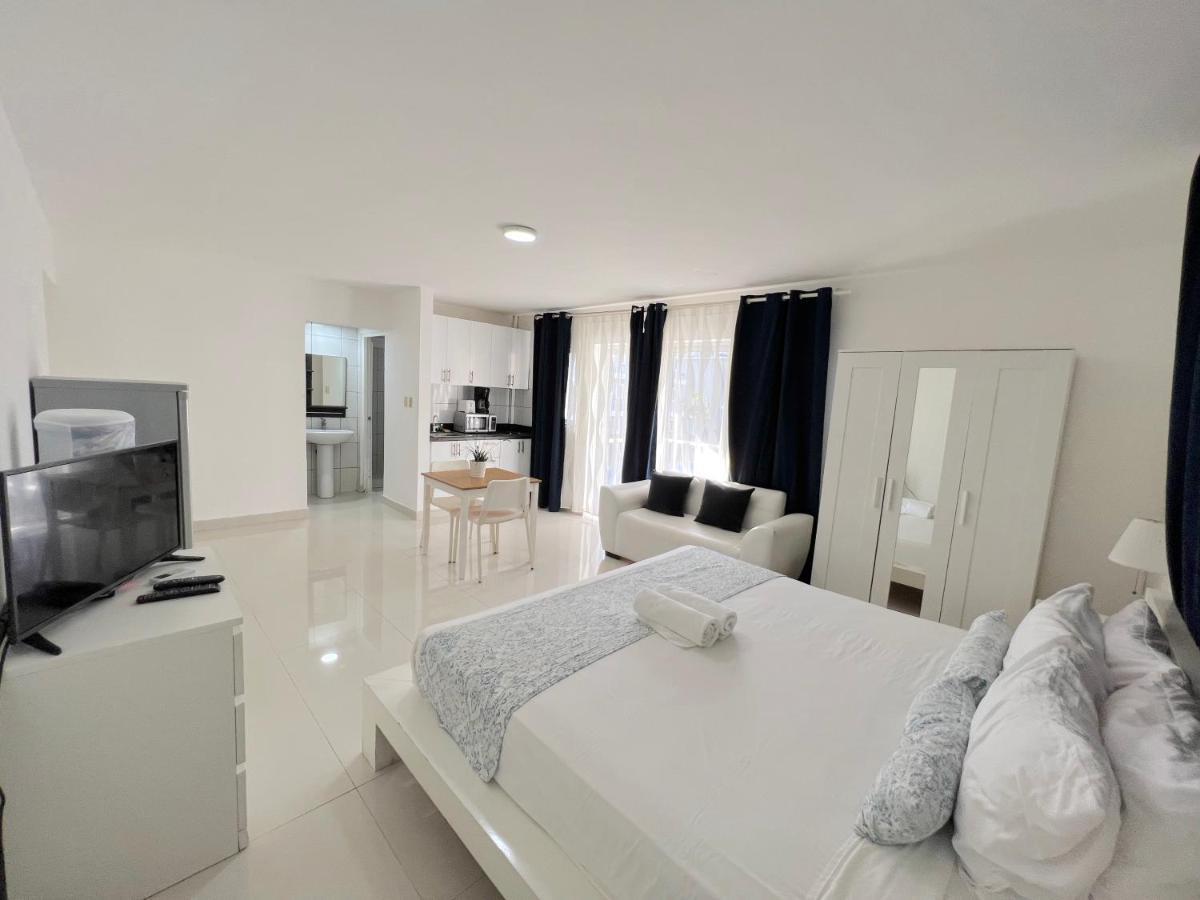 Sol Caribe Suites - Playa Los Corales - Beach Club, Wifi, Swimming Pool - Calle Aruba Punta Cana Room photo